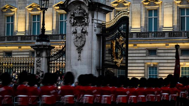 Te 1st Battalion Coldstream Guards enters after the coffin of Queen Elizabeth II has arrived in the Royal Hearse at Buckingham Palace. Picture: AFP