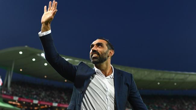 Adam Goodes waves to the SCG crowd on his farewell.