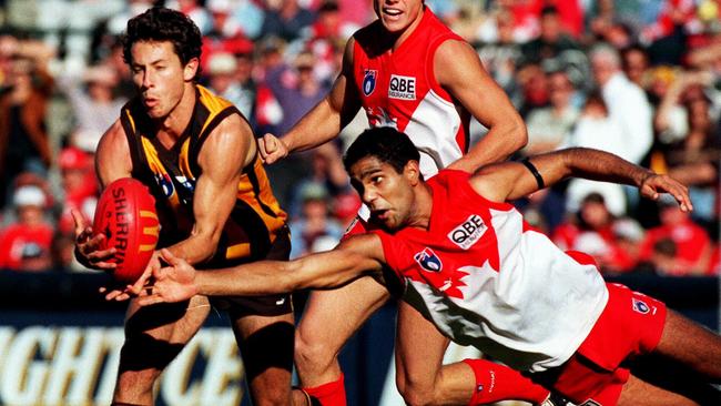 Will McCabe’s dad, Luke, during his Hawthorn days.