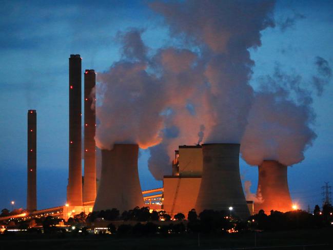 4/05/17  Loy Yang A power station in the Latrobe Valley. Aaron Francis/The Australian