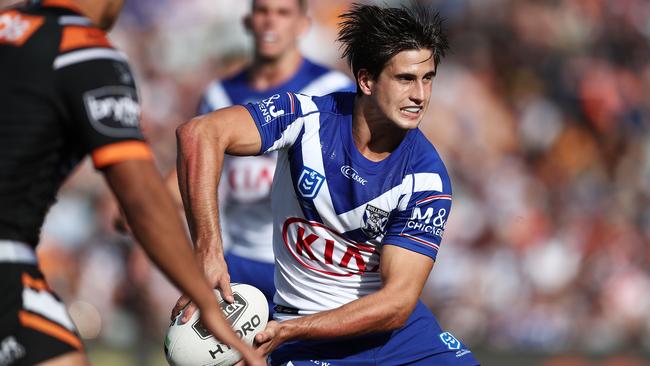 The Bulldogs are unwilling to part with five-eighth Lachlan Lewis (Photo by Matt King/Getty Images).