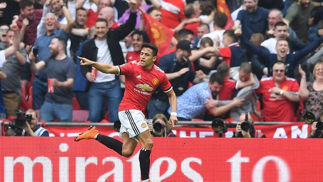 Manchester United's Chilean striker Alexis Sanchez celebrates scoring