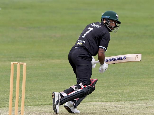 Akshay Kodoth will bat in the top three for Frankston in 2021-22. Picture: Andy Brownbill