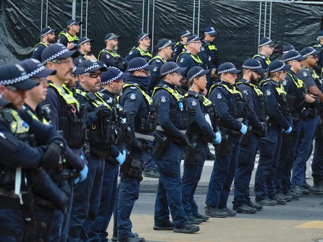 MELBOURNE AUSTRALIA - NewsWire Photos SEPTEMBER 11, 2024: Riot police are seen at the Landforces event in Melbourne.Picture: NewsWire / Luis Enrique Ascui