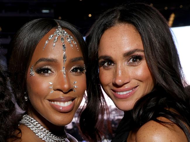 INGLEWOOD, CALIFORNIA - SEPTEMBER 04: (Editorial Use Only) (Exclusive Coverage) (L-R) Kerry Washington, Kelly Rowland and Meghan, Duchess of Sussex, attend the "RENAISSANCE WORLD TOUR" at SoFi Stadium on September 04, 2023 in Inglewood, California. (Photo by Kevin Mazur/WireImage for Parkwood)