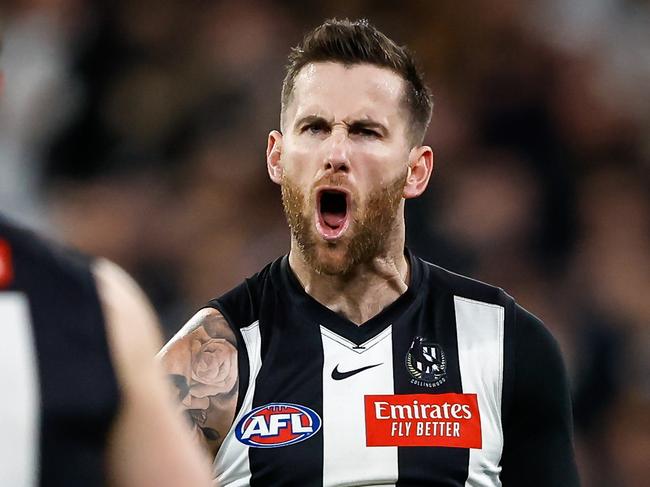 MELBOURNE, AUSTRALIA - JULY 28: Jeremy Howe of the Magpies celebrates a goal during the 2023 AFL Round 20 match between the Collingwood Magpies and the Carlton Blues at The Melbourne Cricket Ground on July 28, 2023 in Melbourne, Australia. (Photo by Dylan Burns/AFL Photos via Getty Images)