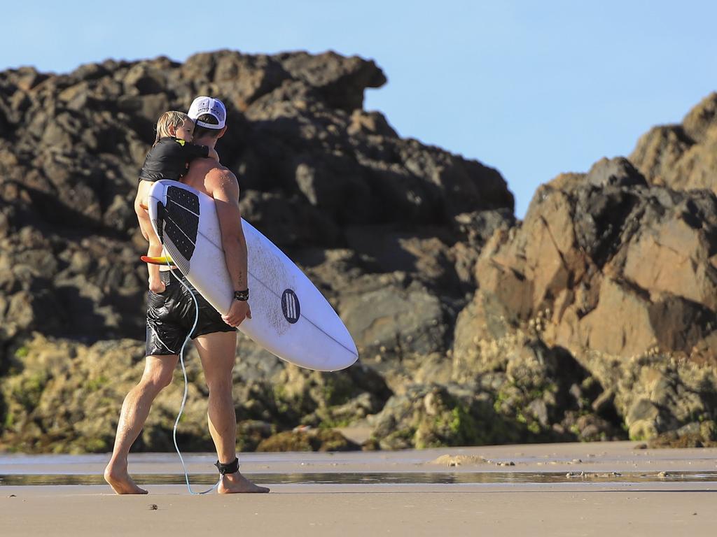 Chris Hemsworth and wife, Elsa Pataky, enjoy an afternoon at the beach in Byron Bay with their twin sons, Tristan and Sasha. <br/>3 March 2017. Picture: Media-Mode