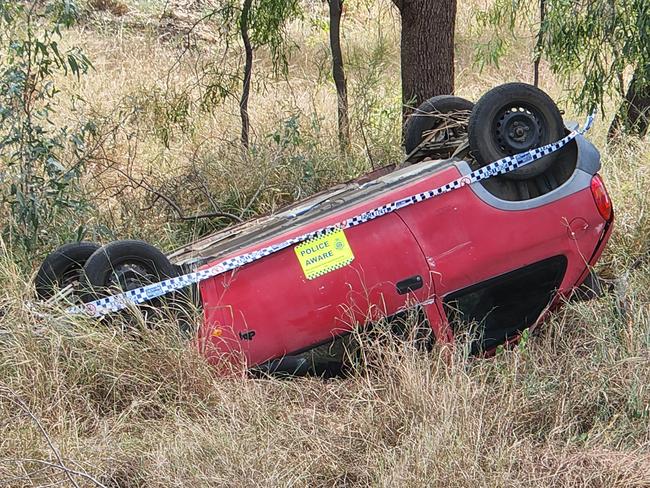 Mystery element to overturned car off Central Qld highway