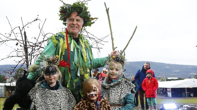 The final day of this year's Huon Valley Mid Winter Festival. (L-R) Graeme Hamilton of Melbourne performs the kid's Wassil with (Front L-R) Indiana Stephenson, Olivia Hooper, Fin Stephenson. Picture: MATT THOMPSON