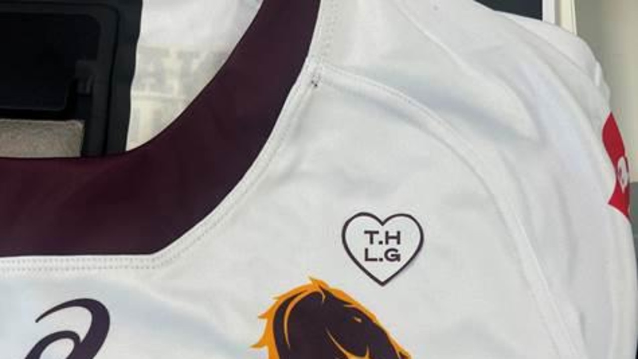 The Broncos NRLW team wore the initials of Toni Hunt and Lavinia Gould on their jerseys for 2023 season