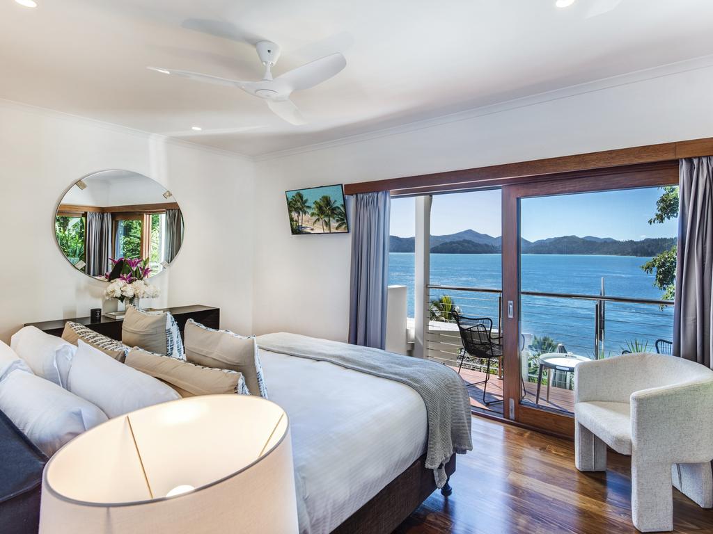 It sleeps up to eight guests and offers some pretty stunning water views.