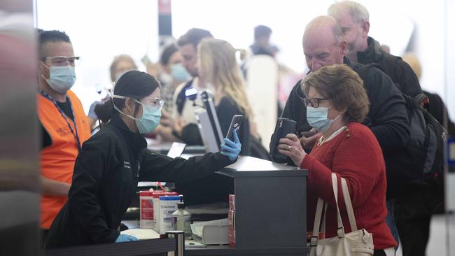 First Qantas flight from Sydney to Hobart after the borders reopened. Picture Chris Kidd