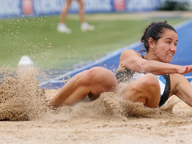 ADELAIDE, AUSTRALIA - APRIL 12: Women's Heptathlon Tori West of Queensland competing in the Long Jump during the 2024 Australian Athletics Championships at SA Athletics Stadium on April 12, 2024 in Adelaide, Australia. (Photo by Sarah Reed/Getty Images)