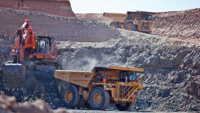 Work at Cairn Hill mine before it stopped.