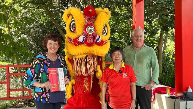 Queensland Multiculturalism Minister Fiona Simpson, left, Cairns and District Chinese Association president Lai Chu Chan and architect Roger Mainwood.