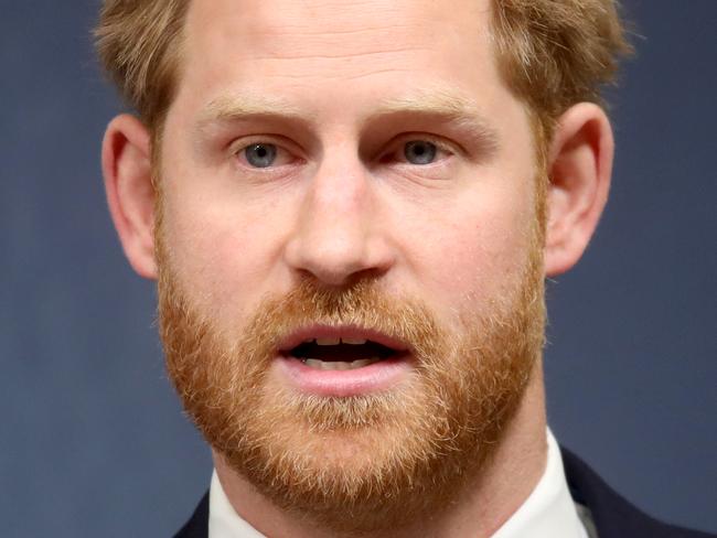 LONDON COLNEY, ENGLAND - JUNE 17:  Prince Harry, Duke of Sussex makes a speech as he attends the Chatham House Africa Programme event on "Mine, Clearance, Conservation and Economic Development in Angola" at Chatham House on June 17, 2019 in London Colney, England.   (Photo by Chris Jackson - WPA Pool/Getty Images)