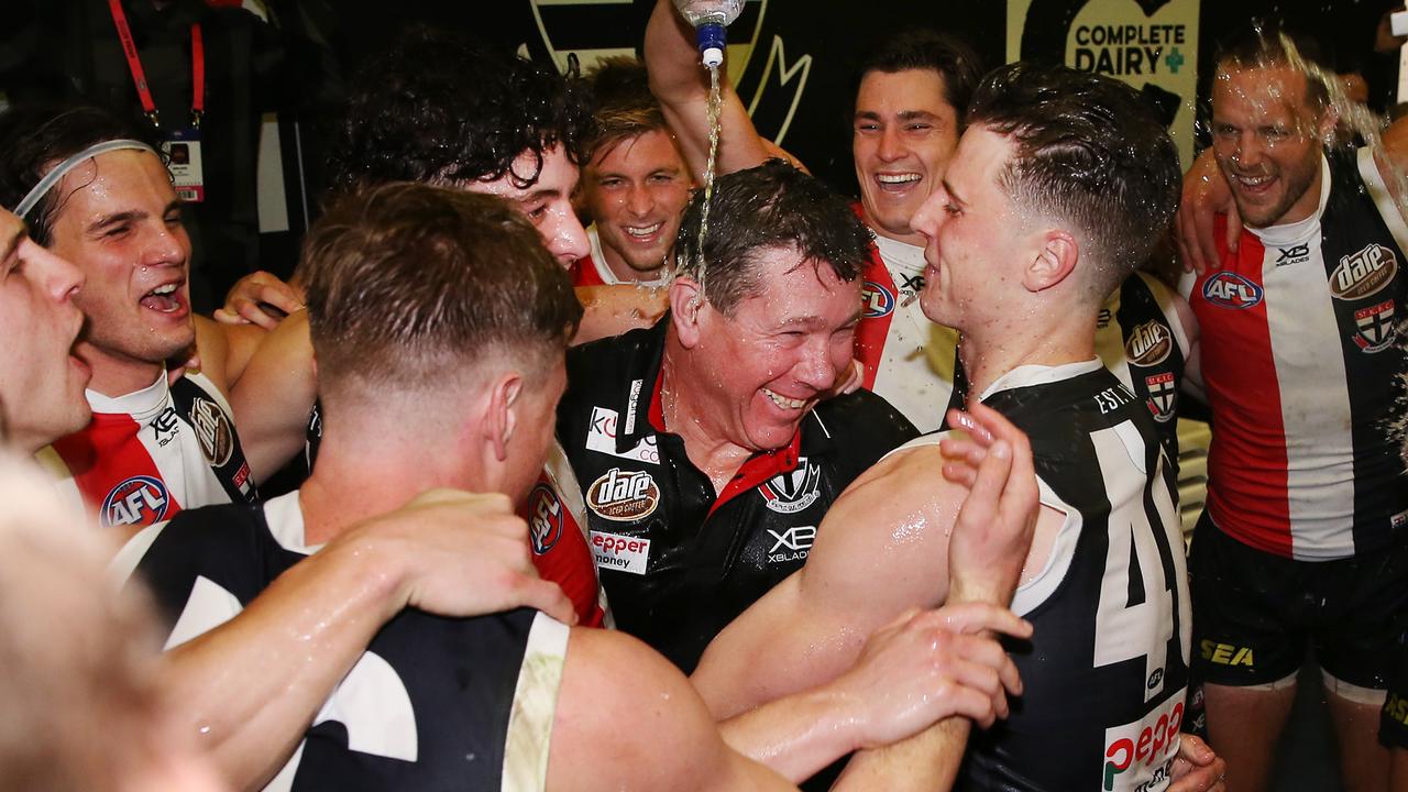 Brett Ratten celebrates his first win as coach of St Kilda in Round 21, 2019.