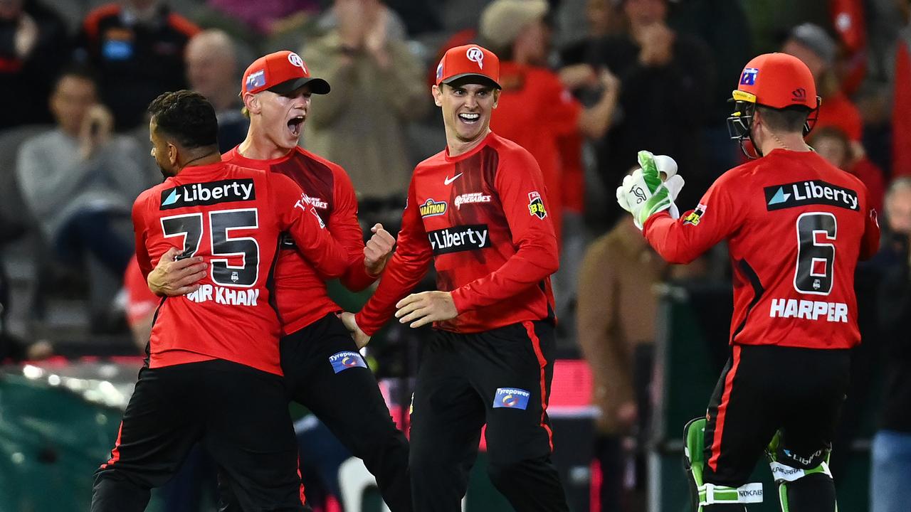 MELBOURNE, AUSTRALIA - DECEMBER 07: Jake Fraser-McGurk of the Renegades celebrates taking a catch to dismiss Jake Weathered of the Adelaide Strikers during the Men's Big Bash League match between the Melbourne Renegades and the Adelaide Strikers at Marvel Stadium, on December 07, 2021, in Melbourne, Australia. (Photo by Quinn Rooney/Getty Images)