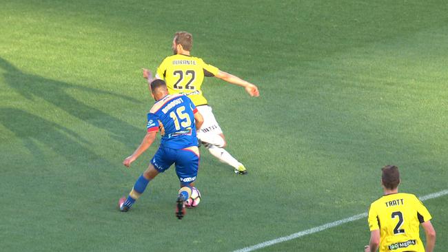 Andrew Nabbout scores for Wellington.