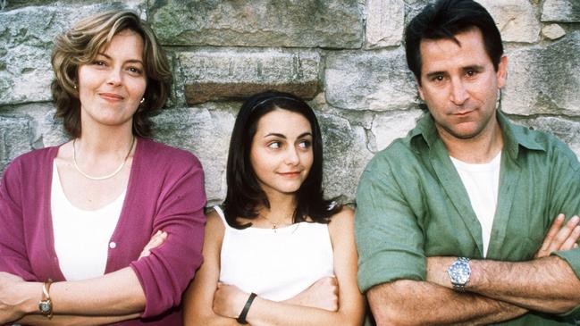 Greta Scacchi, Pia Miranda and Anthony LaPaglia in scene from the film adaptation of Looking for Alibrandi.