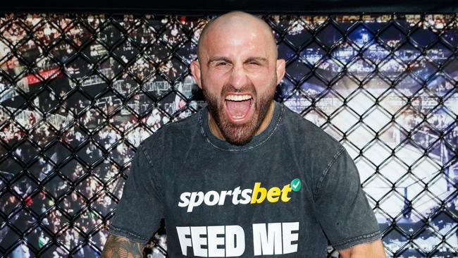 DAILY TELEGRAPH. UFC star Alex Volkanovski media event at UFC Gym, George St Sydney, where he discussed the benefits of MMA and gave a short masterclass with some local fighters. Saturday 08/02/2025. Picture by Max Mason-Hubers