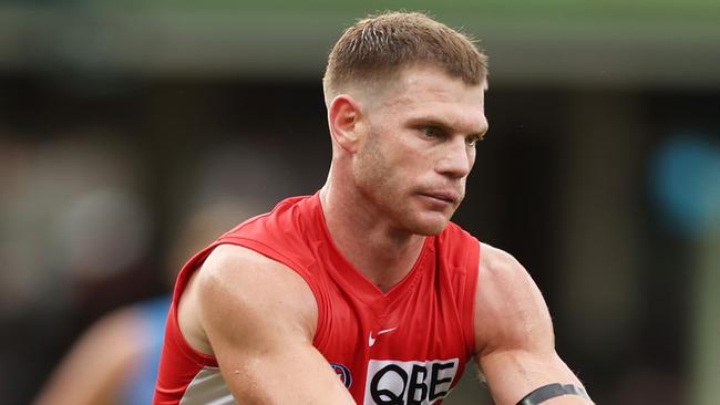 SYDNEY, AUSTRALIA - APRIL 21:  Taylor Adams of the Swans kicks during the round six AFL match between Sydney Swans and Gold Coast Suns at SCG, on April 21, 2024, in Sydney, Australia. (Photo by Matt King/AFL Photos/via Getty Images )