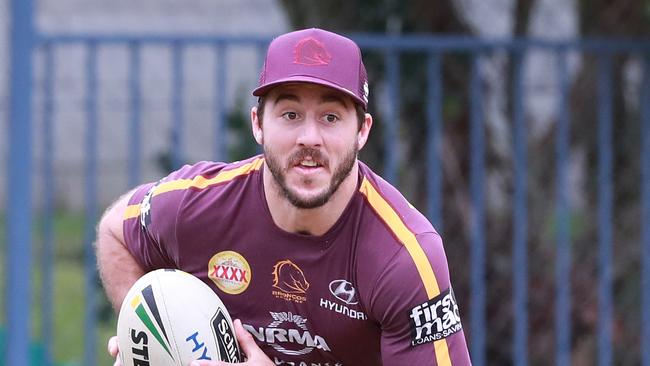 Kevin Walters has urged the Broncos to move fast on Ben Hunt. Pic Peter Wallis