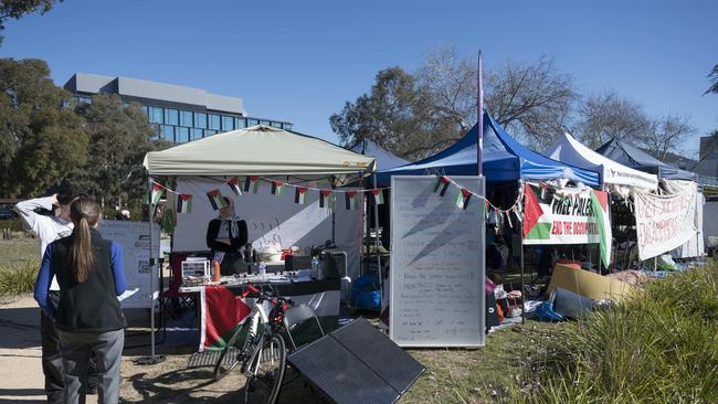 Students were seen setting up at the new site for the Pro-Palestine encampment at The Australian National University campus in Canberra. Picture: NewsWire / Martin Ollman