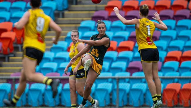 Danielle Ponter in the St Mary's vs Nightcliff Tigers 2023-24 NTFL women's qualifying final. Picture: Pema Tamang Pakhrin