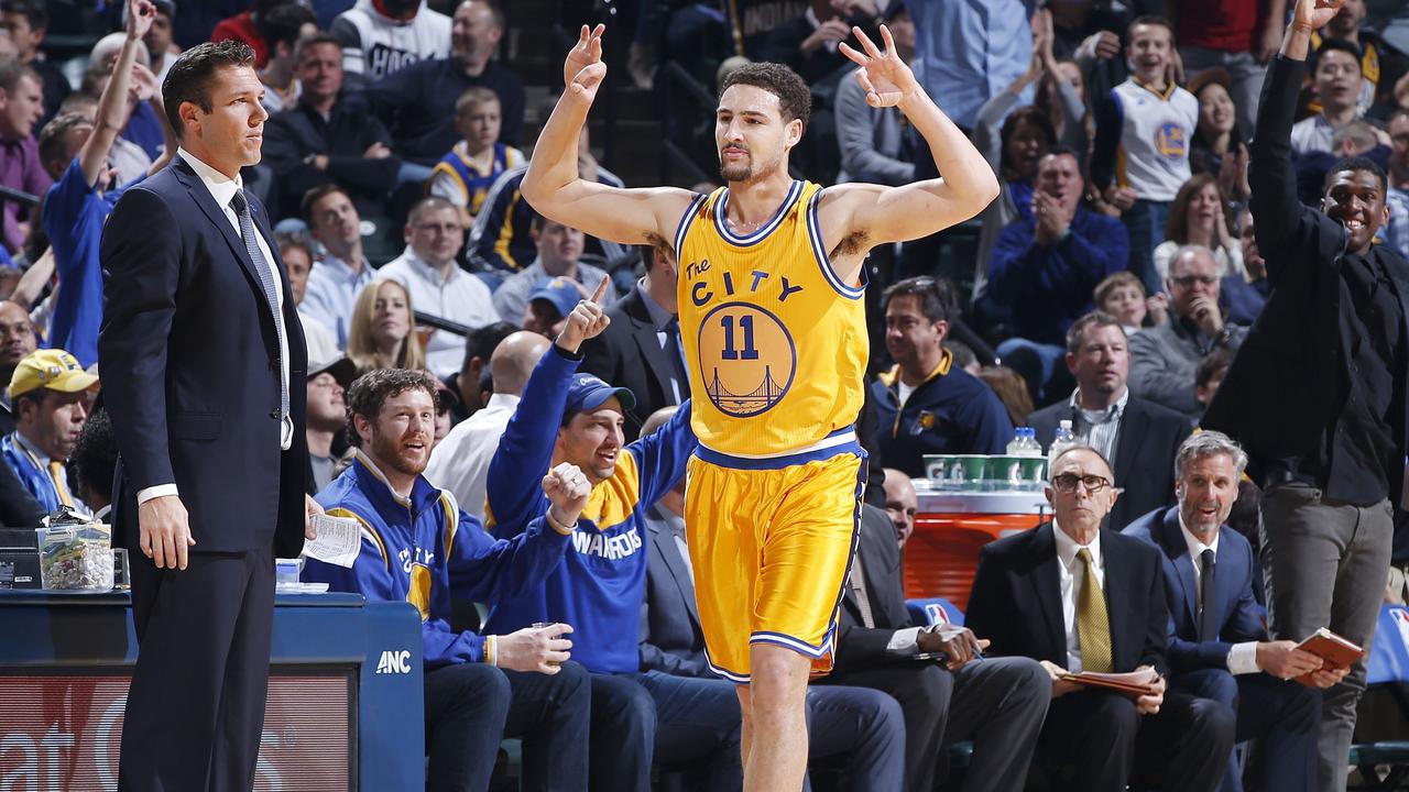 INDIANAPOLIS, IN - DECEMBER 8: Klay Thompson #11 of the Golden State Warriors reacts after making a three-point basket against the Indiana Pacers in the first half of the game at Bankers Life Fieldhouse on December 8, 2015 in Indianapolis, Indiana. NOTE TO USER: User expressly acknowledges and agrees that, by downloading and or using the photograph, User is consenting to the terms and conditions of the Getty Images License Agreement. Joe Robbins/Getty Images/AFP == FOR NEWSPAPERS, INTERNET, TELCOS & TELEVISION USE ONLY ==