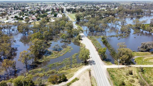 Arial photo of the Loddon River at Kerang on Wednesday, October 19, 2022. Picture: Adam Ridley.