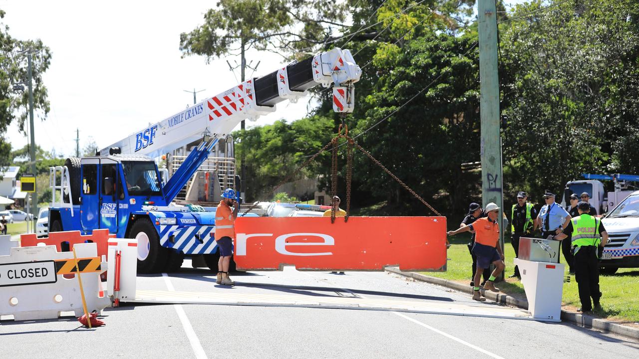 Heavy concrete barriers replace the plastic water-filled ones on the NSW/QLD border at Miles Street in Kirra. Photo: Scott Powick.