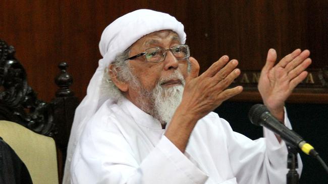 Indonesian cleric Abu Bakar Bashir gesturing during a court appearance in Cilacap, Central Java. Picture: AFP