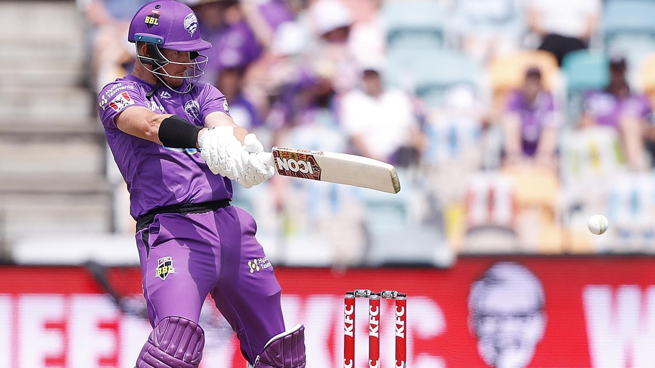 Big Bash League: Hobart Hurricanes Hold Off Late Adelaide Strikers ...