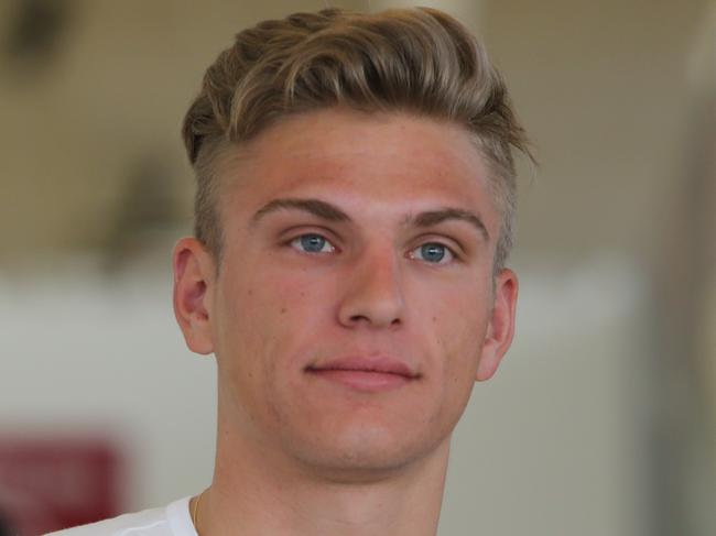 10.1.2014. Tour Down Under team Agros Shimano rider Marcel Kittel arrives at Adelaide airport . pic tait schmaal.