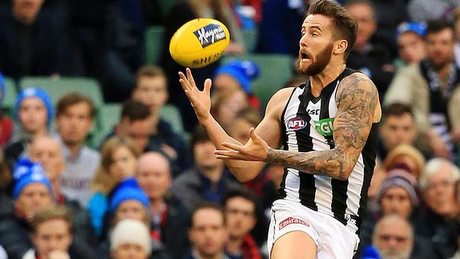 Jeremy Howe takes amazing mark at MCG. Picture: Mark Stewart