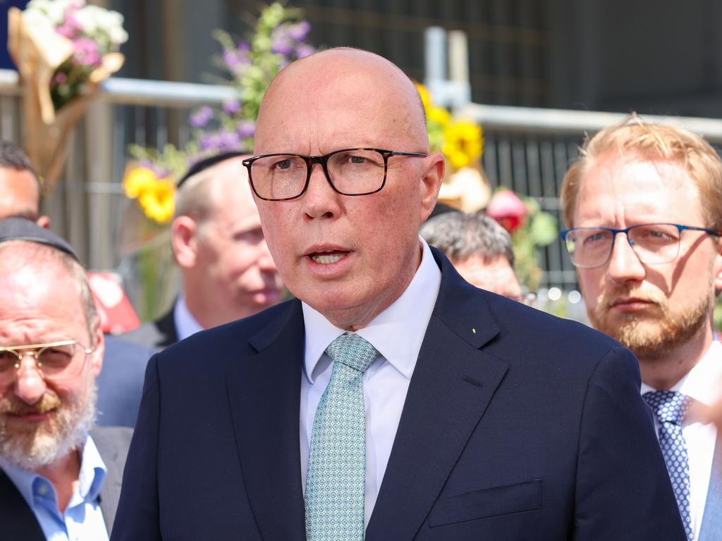 Mr Dutton vowed to set up an ‘anti-Semitism taskforce’ if elected. Picture: NewsWire / Brendan Beckett