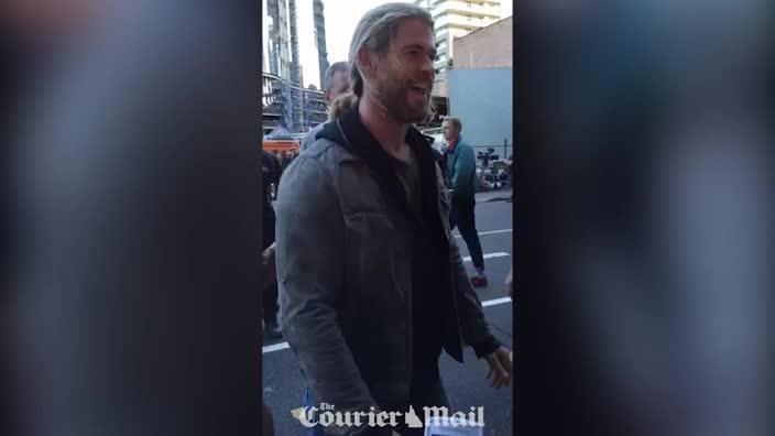 Chris Hemsworth crashes interview