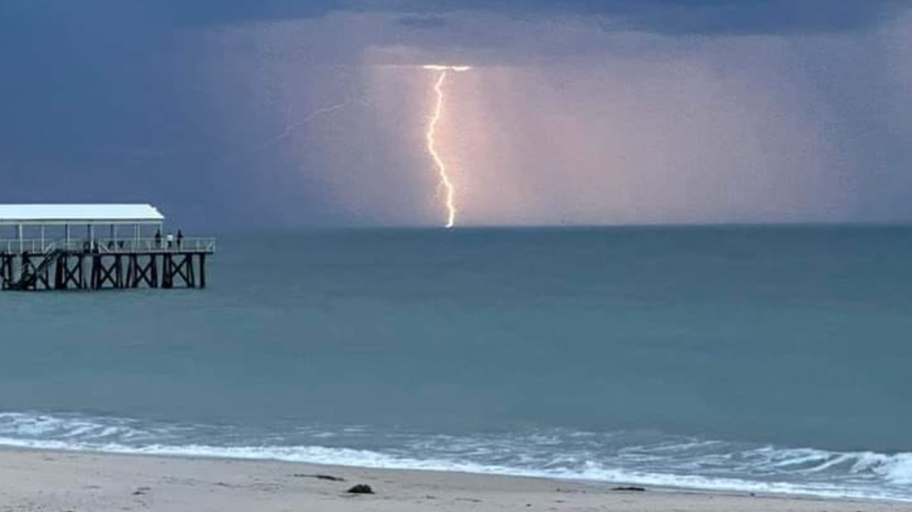 ‘Not far away now’: SA braces as 125km/h winds lash state