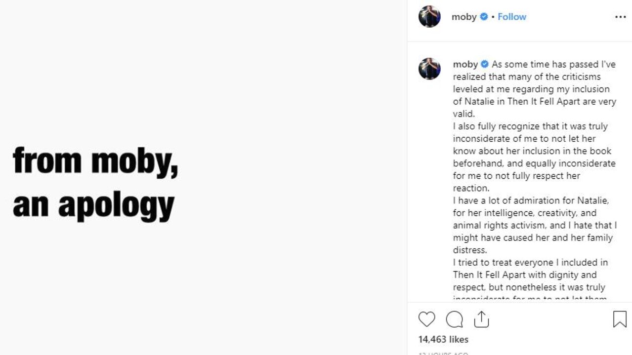 Moby has apologised to Natalie Portman.