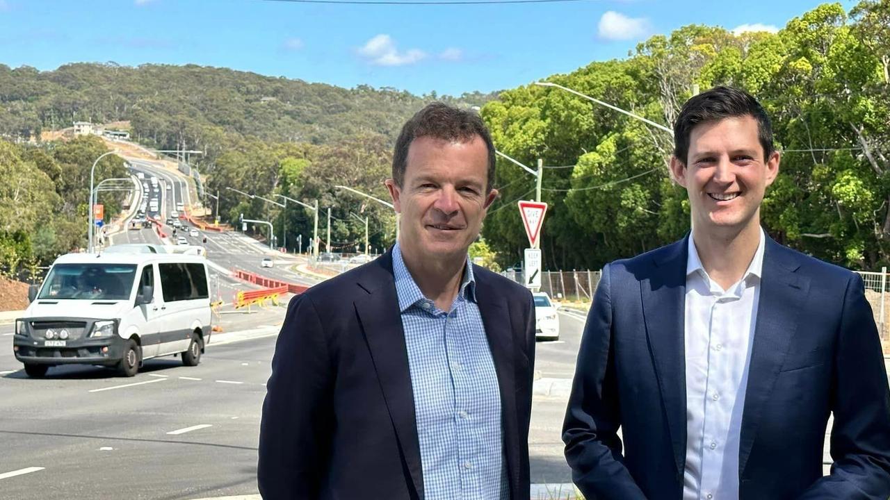 Mr Amon, right, with opposition leader Mark Speakman.