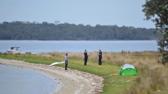 Police at Lake Victoria after Josephine Williamson drowned trying to save a child. Picture: Greg Carter