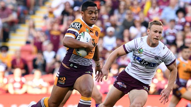 Anthony Milford on the charge for the Broncos against the Sea Eagles. Picture: AAP