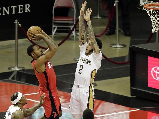 Sterling Brown shoots over Lonzo Ball. Picture: Bob Levey/Getty Images/AFP