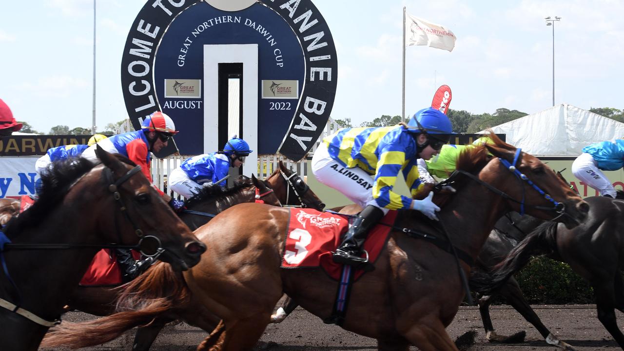 Race 2 at 2022 Darwin Cup. Picture: (A)manda Parkinson