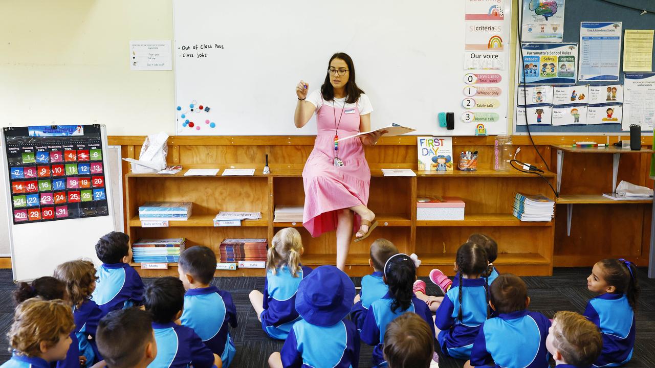 Edge Hill State School, Parramatta Park State School first day of ...