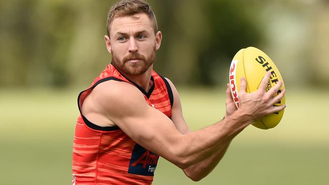 GOLD COAST, AUSTRALIA – AUGUST 10: Devon Smith during an Essendon Bombers AFL training session at Metricon Stadium on August 10, 2020 in Gold Coast, Australia. (Photo by Matt Roberts/Getty Images)