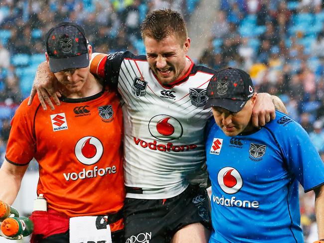 GOLD COAST, AUSTRALIA - JUNE 10:  Kieran Foran of the Warriors suffers an injury during the round 14 NRL match between the Gold Coast Titans and the New Zealand Warriors at Cbus Super Stadium on June 10, 2017 in Gold Coast, Australia.  (Photo by Jason O'Brien/Getty Images)