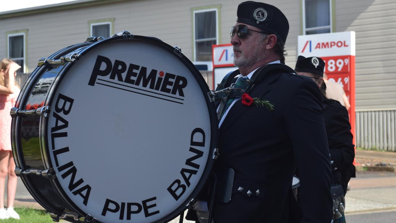 The Ballina Pipe Band lights up Main Street in Alstonville during the ANZAC DAY parade Picture: Nicholas Rupolo.