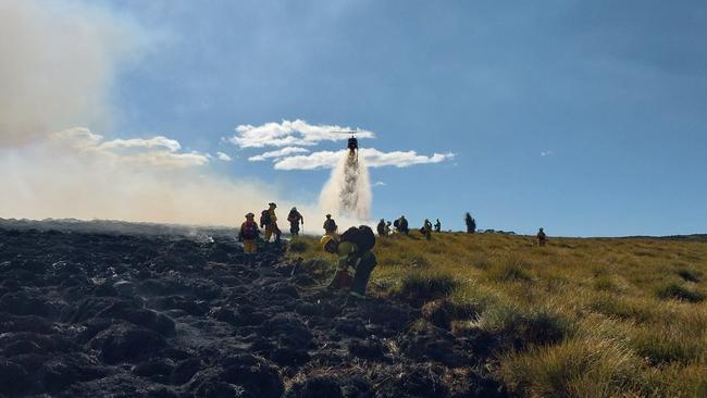 Canning Peak Fire edge. Tasmania Fire Service battles West Coast bushfires on February 10, 2025. Picture: Jethro Bangay